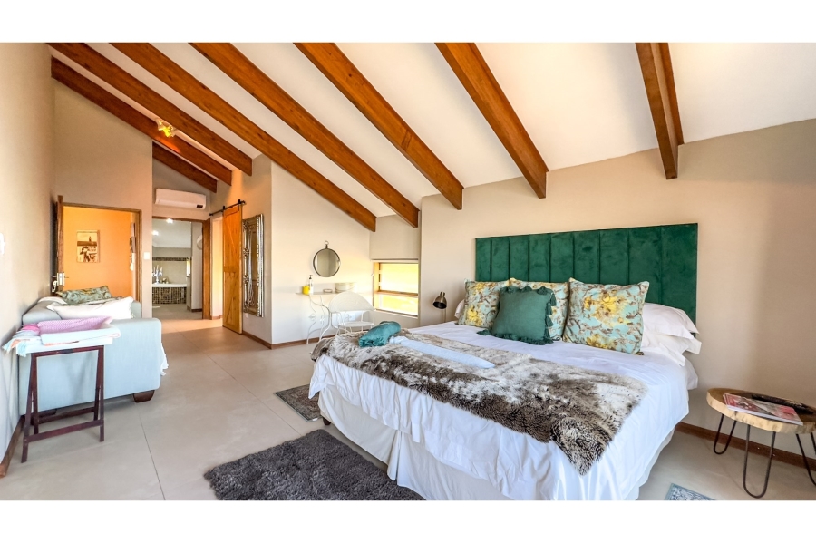 7 Bedroom Property for Sale in Dana Bay Western Cape